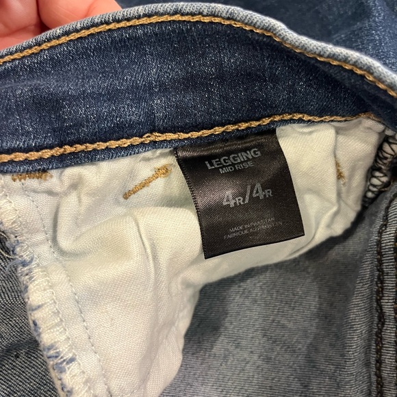 Express Mid Rise 4R - Picture 5 of 5